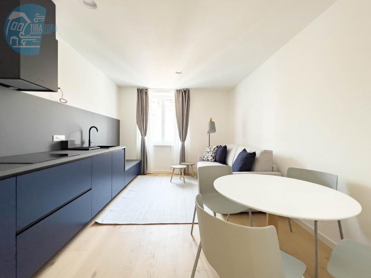 Apartament Slataper 19 Tirabora Short Rent Triest Zewnętrze zdjęcie